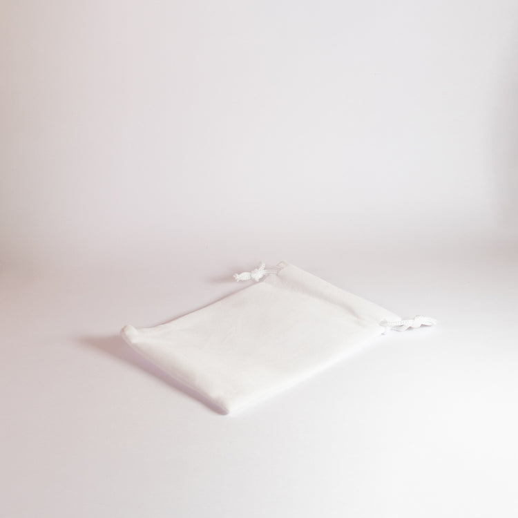 White Velvet 12x9cm Drawstring Bag
