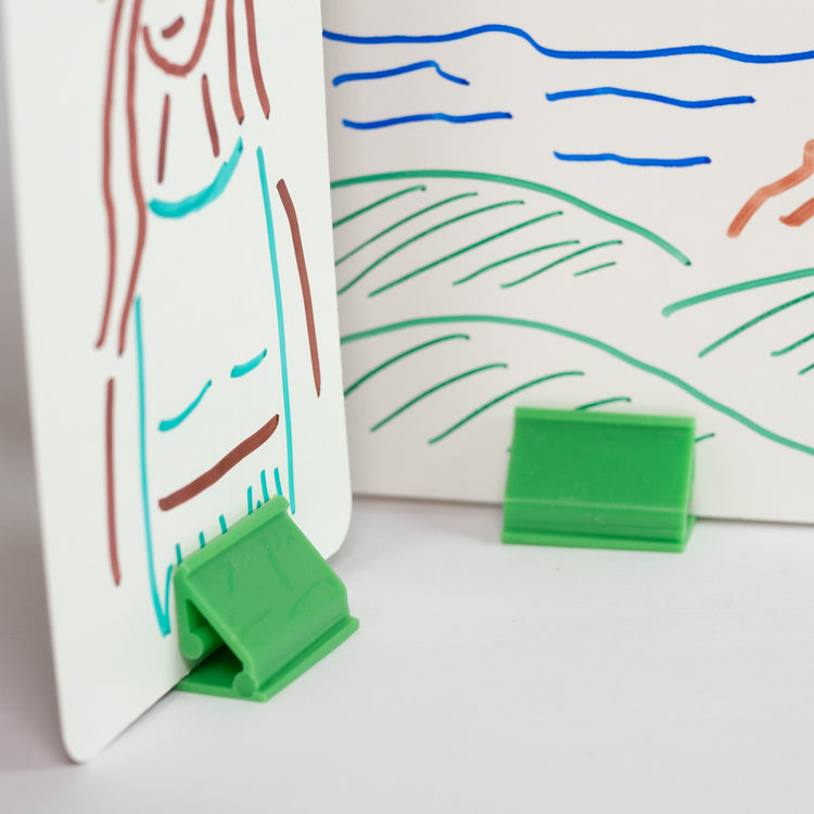 Green Card Stand Clips Pack of 5