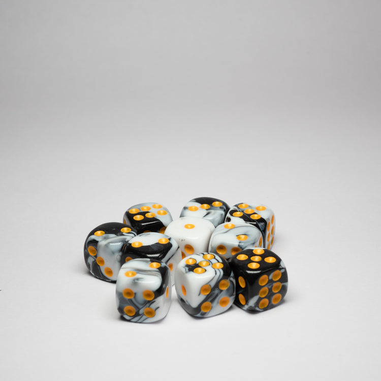 White / Black D6 12mm dice 10 pack